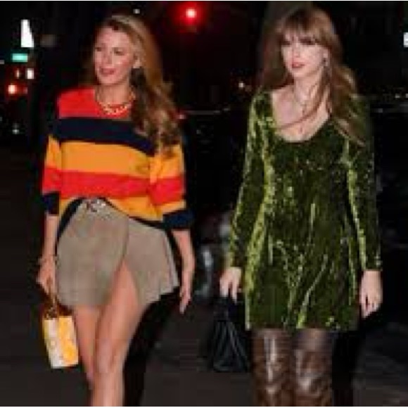 Little Lies Crushed Velvet Dress - Picture 3 of 9